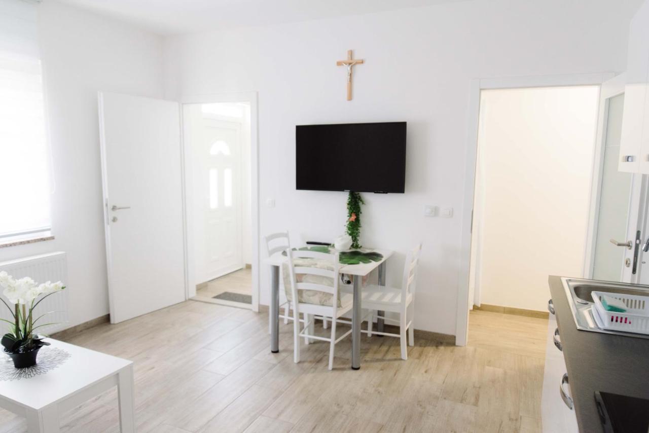 Ruza Apartmani Zadar Exterior foto